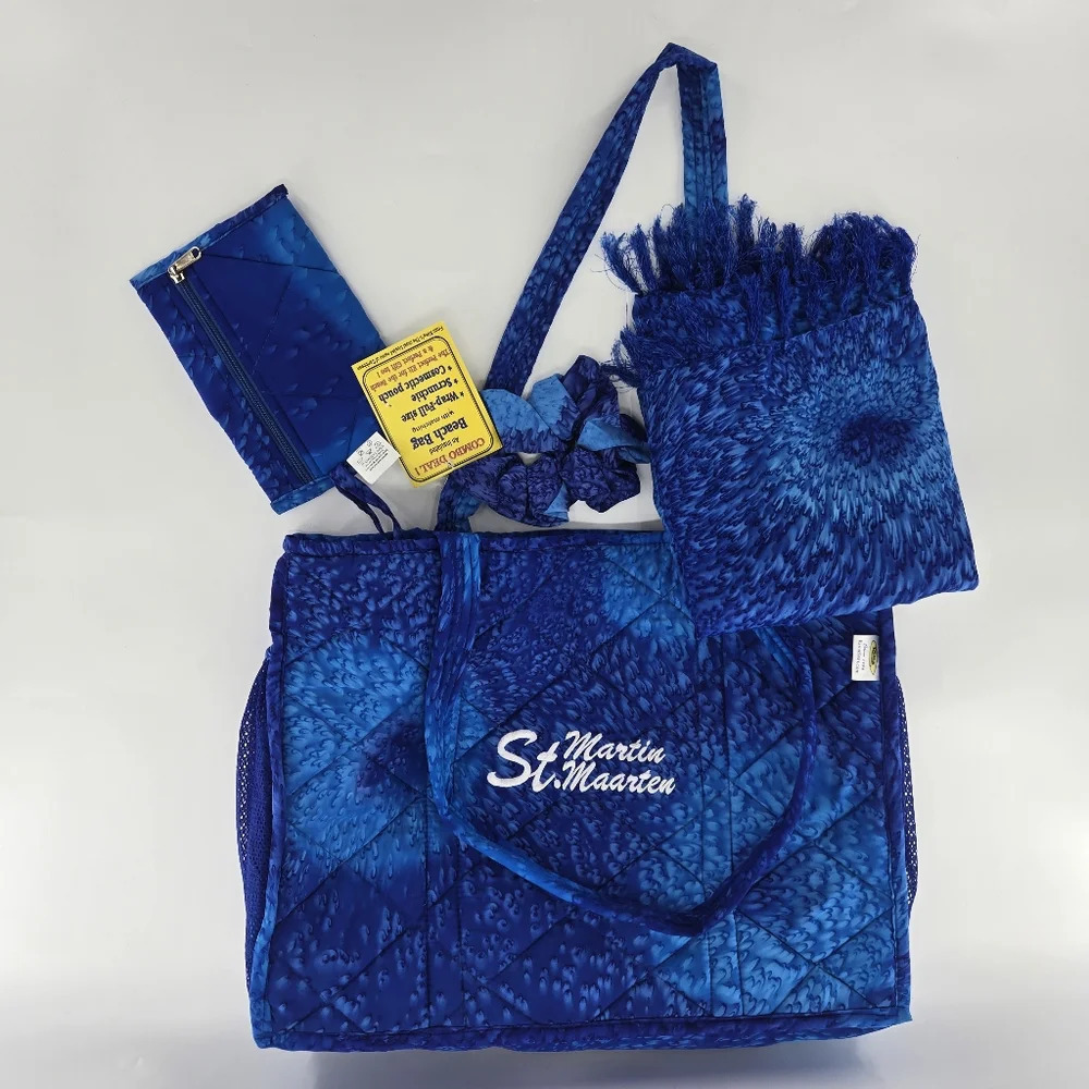 Rima NWT Quilted Blue Beach Bag  Bonus attached pouch, scrunchy & Shawl
